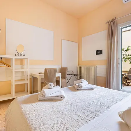 Dimora Le Tre Muse Guesthouse Lecce Buitenkant foto
